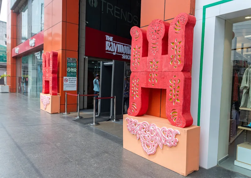 Ozone Galleria Mall — shopping mall (photo 11)