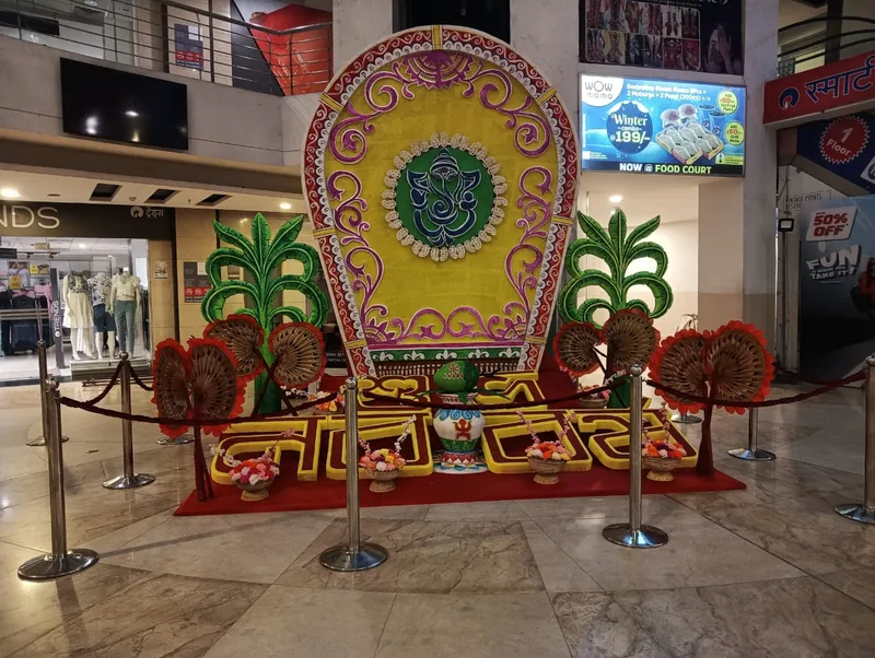 Ozone Galleria Mall — shopping mall (photo 12)