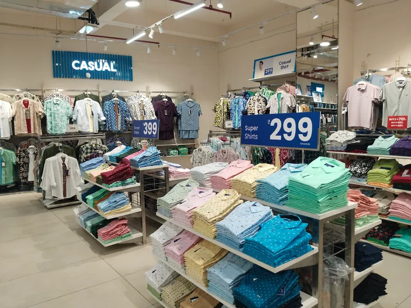 Ozone Galleria Mall — shopping mall (photo 14)